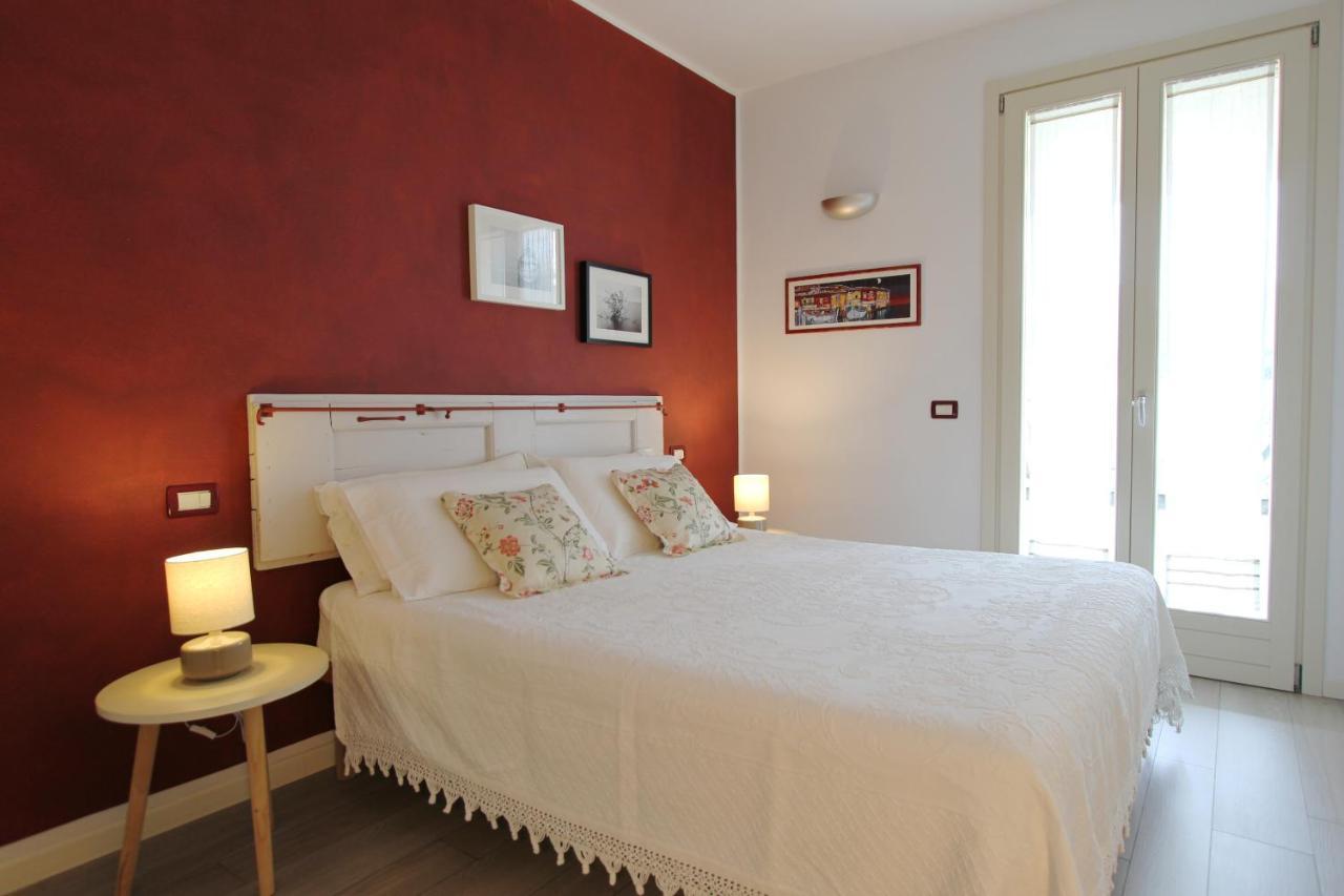 Appartement La Casa Di Cele à Desenzano del Garda Extérieur photo