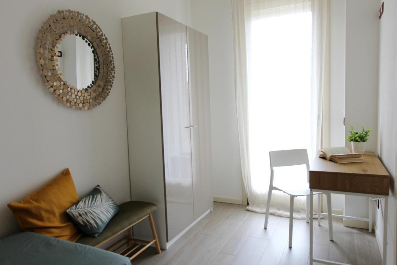Appartement La Casa Di Cele à Desenzano del Garda Extérieur photo