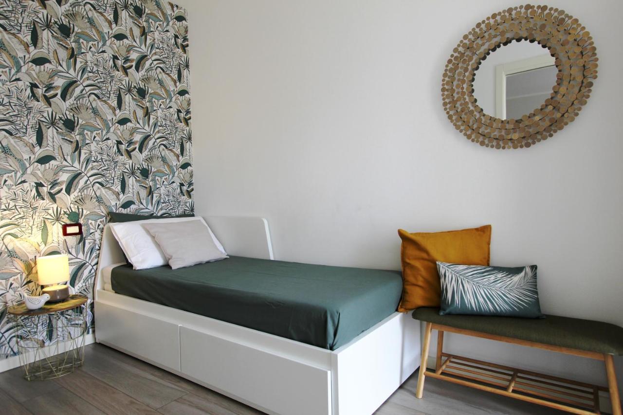 Appartement La Casa Di Cele à Desenzano del Garda Extérieur photo